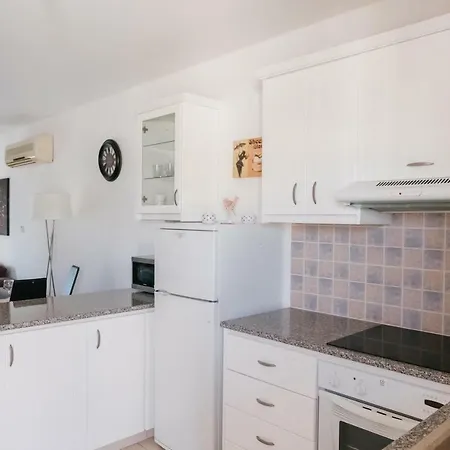 Appartement Kings Sunset 2 Bedroom Sea View Flat In
