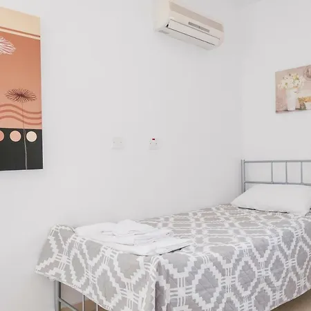 Appartement Kings Sunset 2 Bedroom Sea View Flat In